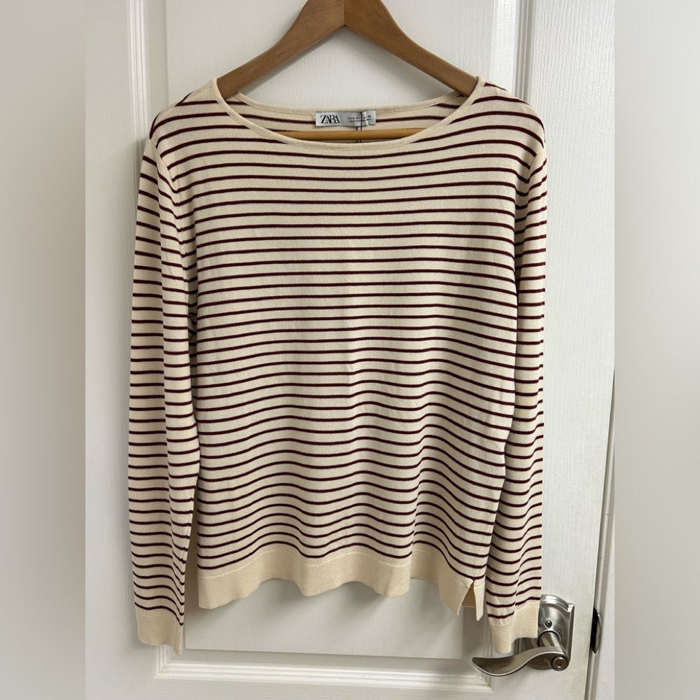 NWT Zara Long Sleeved Lightweight Sweater, Size Small, Cream Burgundy Stripe